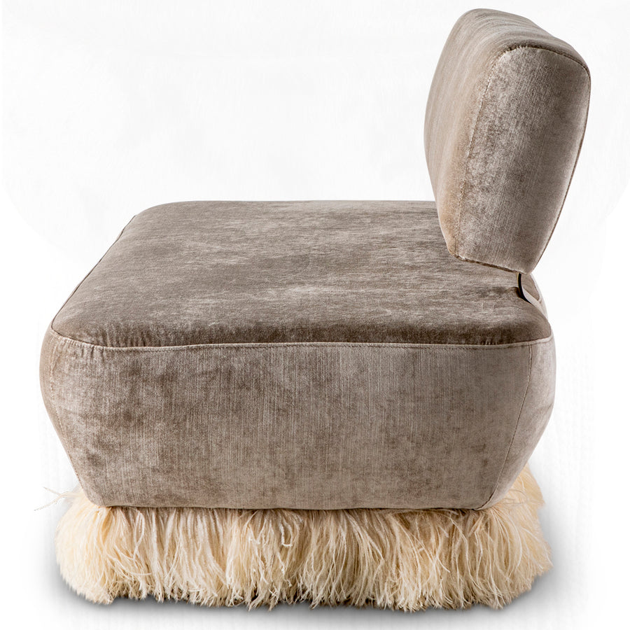 Sofa with ostrich feather trim